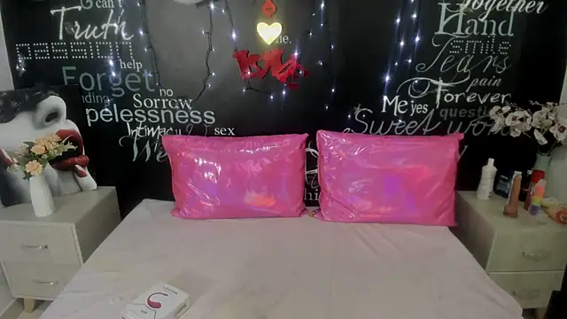 HornyRouse  online show from March 18, 2025, 10:57 am