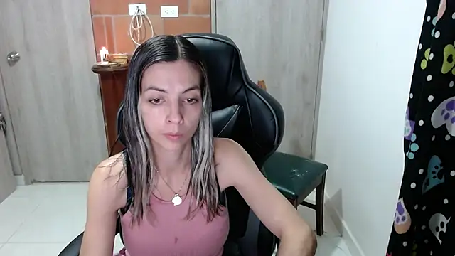 Princezzlove3 online show from January 31, 2025, 2:48 am