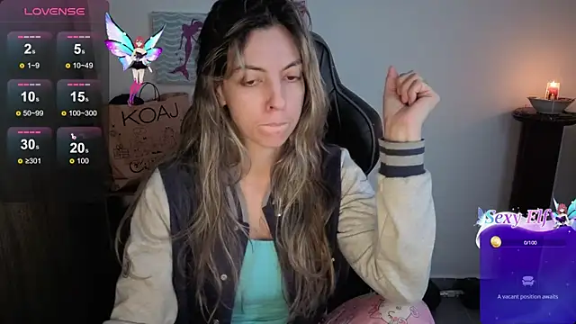 Snapshot of Princezzlove3 chatting on June 10, 2026, 1:32 pm Princezzlove3 online show from June 10, 2026, 1:32 pm
