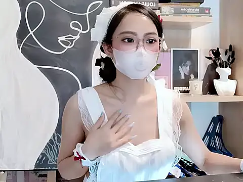 Lush-Office online show from November 8, 2025, 6:13 am