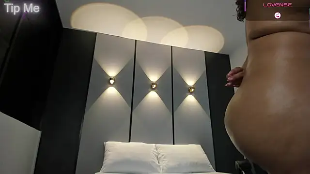 lilly ass  online show from September 14, 2025, 1:05 am