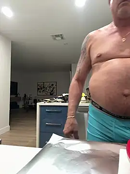 carlospingalinda online show from March 14, 2025, 7:37 am