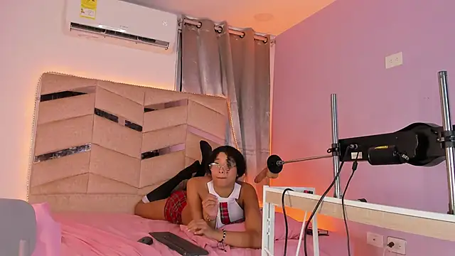 BrigitteRoy  online show from March 27, 2026, 8:26 am