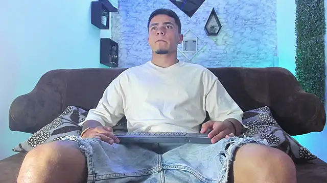 Thomass conor online show from October 20, 2025, 10:10 pm