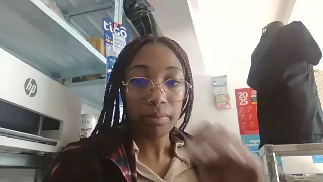 esmeralda-bk online show from March 12, 2025, 8:20 pm