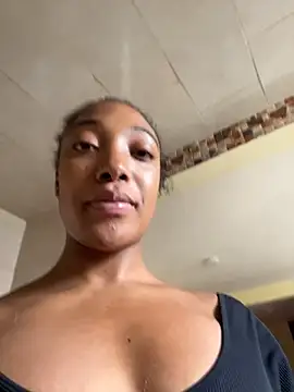 esmeralda-bk online show from April 13, 2026, 8:03 pm