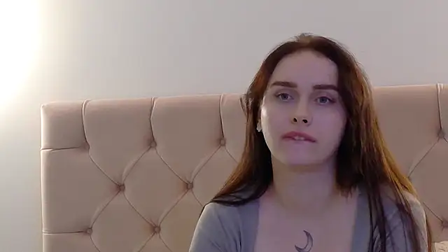 Lilliana Moon online show from January 28, 2025, 5:03 pm