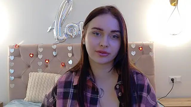 Lilliana Moon online show from February 16, 2025, 12:10 pm