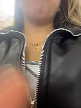 Snapshot of zahra_Jalid chatting on July 25, 2026, 7:33 pm zahra Jalid online show from July 25, 2026, 7:33 pm