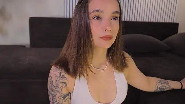 Snapshot of Bella_Alita chatting on May 8, 2026, 8:14 pm Bella Alita online show from May 8, 2026, 8:14 pm