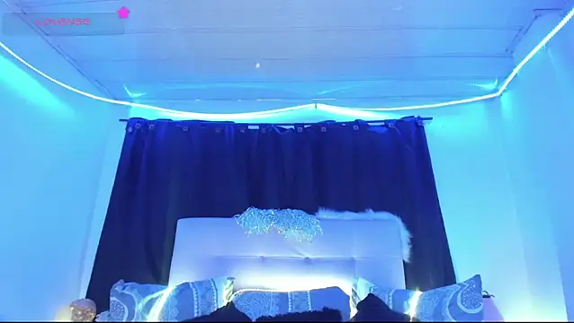 Ethan Boyy online show from April 14, 2026, 6:36 pm