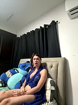 sweethoneytsx online show from September 10, 2025, 9:48 pm