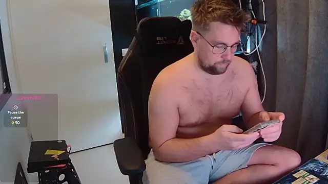 justinitt online show from February 11, 2025, 9:03 pm