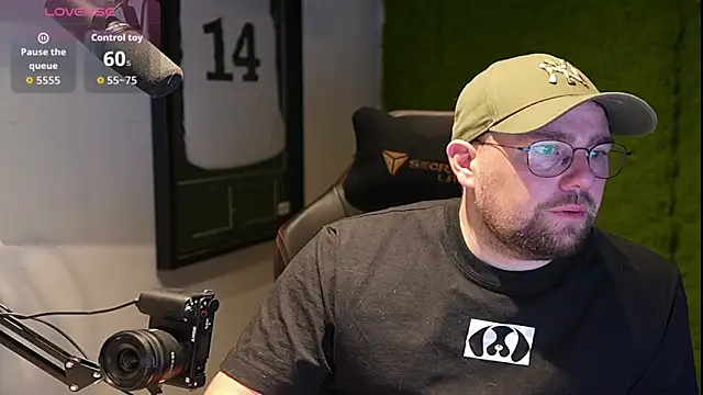 justinitt online show from November 25, 2025, 7:52 am