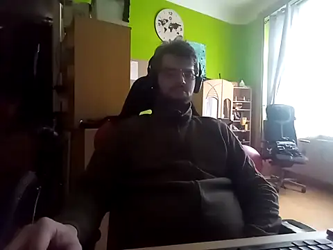 stary-w-kalesonach online show from February 11, 2025, 7:44 am