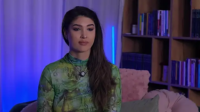 SarahPeach8 online show from March 8, 2026, 9:13 am