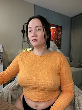 Snapshot of Kiss_My_Body chatting on April 21, 2026, 5:50 pm Kiss My Body online show from April 21, 2026, 5:50 pm
