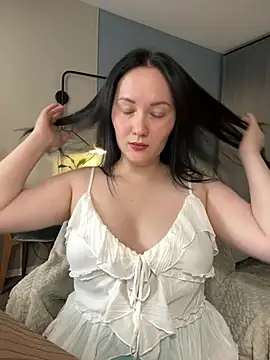 Snapshot of Kiss_My_Body chatting on April 23, 2026, 6:54 pm Kiss My Body online show from April 23, 2026, 6:54 pm