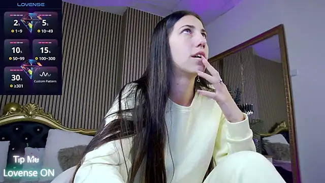 KeylaBlair online show from March 8, 2025, 5:01 pm