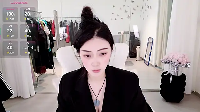 miaomiao-777 online show from February 9, 2026, 5:44 am