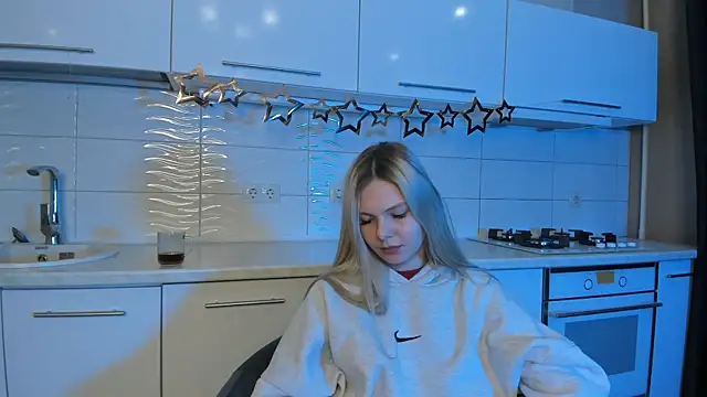 SynnoveEyre online show from January 27, 2025, 5:48 pm