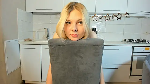 SynnoveEyre online show from February 10, 2025, 5:52 pm