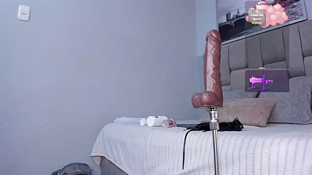 Snapshot of janna_lopez_ chatting on November 1, 2025, 11:12 am janna lopez online show from November 1, 2025, 11:12 am