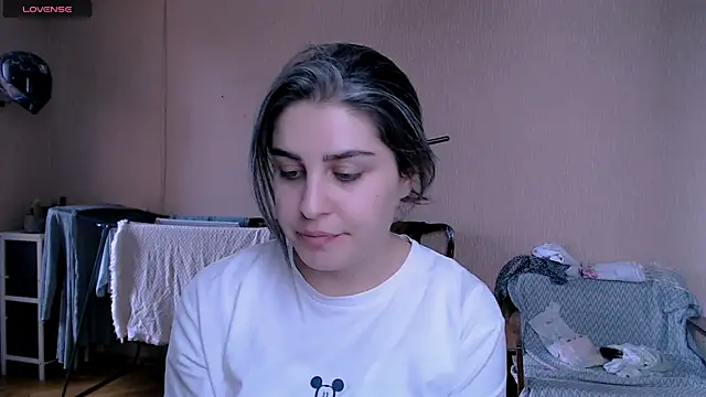 Snapshot of _Roselina_ chatting on September 27, 2025, 11:37 am Roselina online show from September 27, 2025, 11:37 am