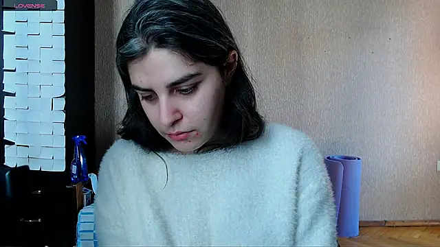  Roselina  online show from February 1, 2026, 9:19 am