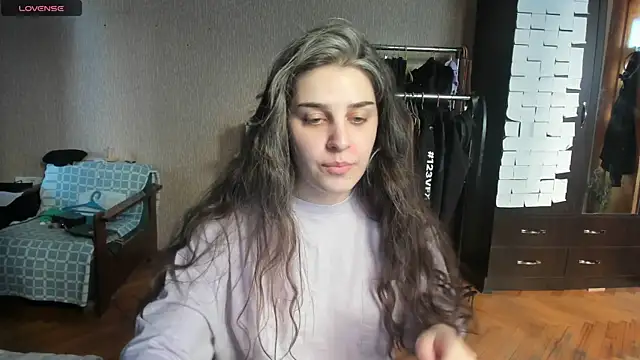Snapshot of _Roselina_ chatting on June 29, 2026, 3:34 pm Roselina online show from June 29, 2026, 3:34 pm
