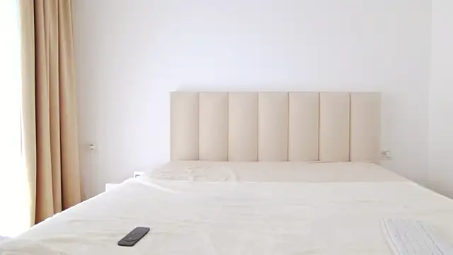 Saradiamond1 online show from March 23, 2025, 8:48 am