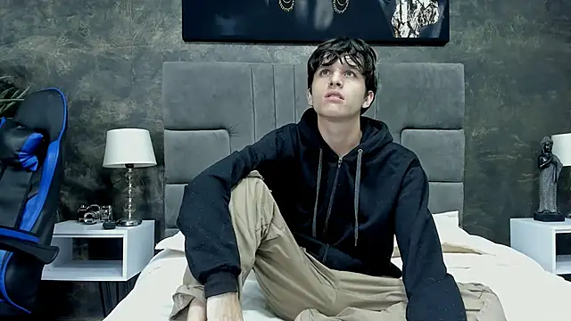 bruce hans online show from October 10, 2025, 12:04 pm