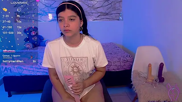 IslaBlaze online show from February 19, 2025, 6:54 pm