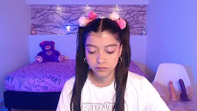 IslaBlaze online show from February 20, 2025, 12:04 pm