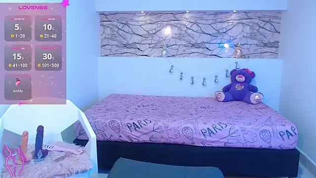 IslaBlaze online show from February 21, 2025, 12:06 pm