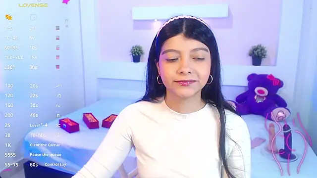 IslaBlaze online show from March 4, 2025, 12:01 pm