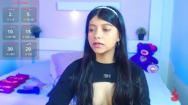 IslaBlaze online show from March 13, 2025, 12:02 pm