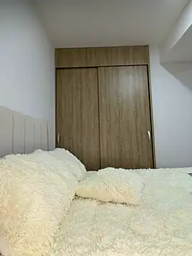 IslaBlaze online show from February 21, 2026, 1:17 am