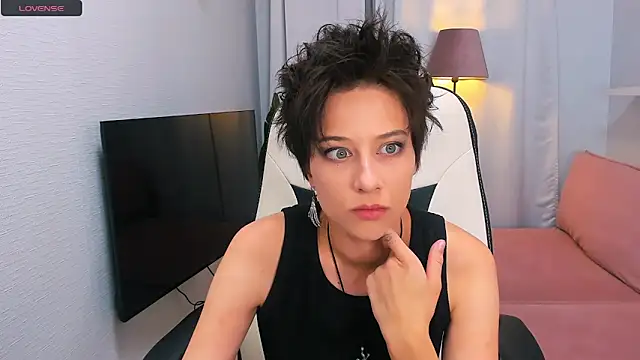 Snapshot of via_mayer_ chatting on September 11, 2025, 9:04 pm via mayer online show from September 11, 2025, 9:04 pm