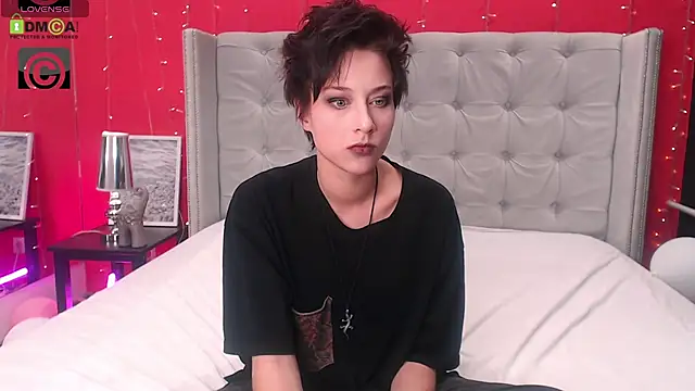 Snapshot of via_mayer_ chatting on September 13, 2025, 10:20 pm via mayer online show from September 13, 2025, 10:20 pm