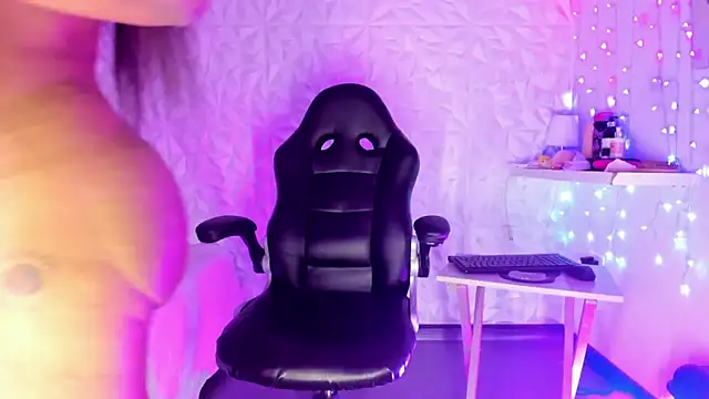 Snapshot of Karen_morena chatting on January 24, 2025, 1:03 pm Karen morena online show from January 24, 2025, 1:03 pm