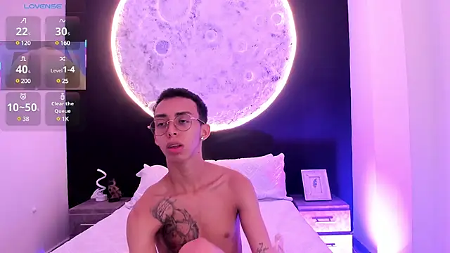 EthaanCox online show from February 17, 2025, 2:53 am