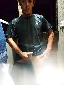 Santanacumxplod online show from February 19, 2026, 2:18 am