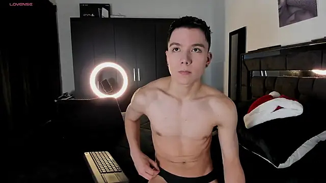 alanblack1 online show from December 3, 2025, 9:57 pm