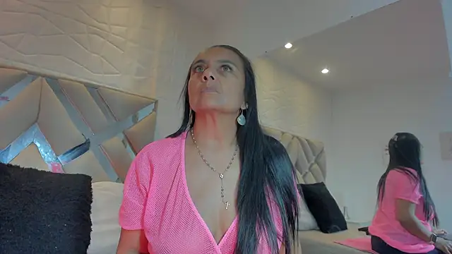 raquell moore online show from March 10, 2025, 10:55 pm