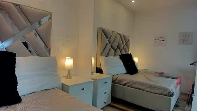 raquell moore online show from March 19, 2025, 9:17 am