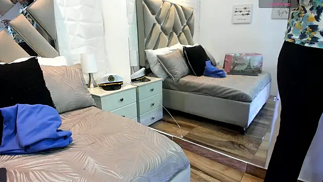 raquell moore online show from October 6, 2025, 11:40 am