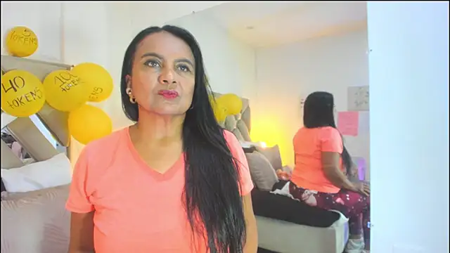 raquell moore online show from December 19, 2025, 2:24 pm