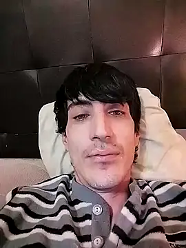 moutt99 online show from January 19, 2025, 5:26 am