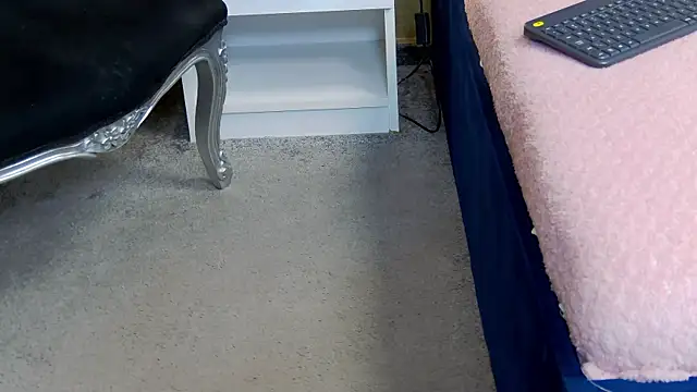 Annabellerise online show from February 21, 2025, 6:04 pm